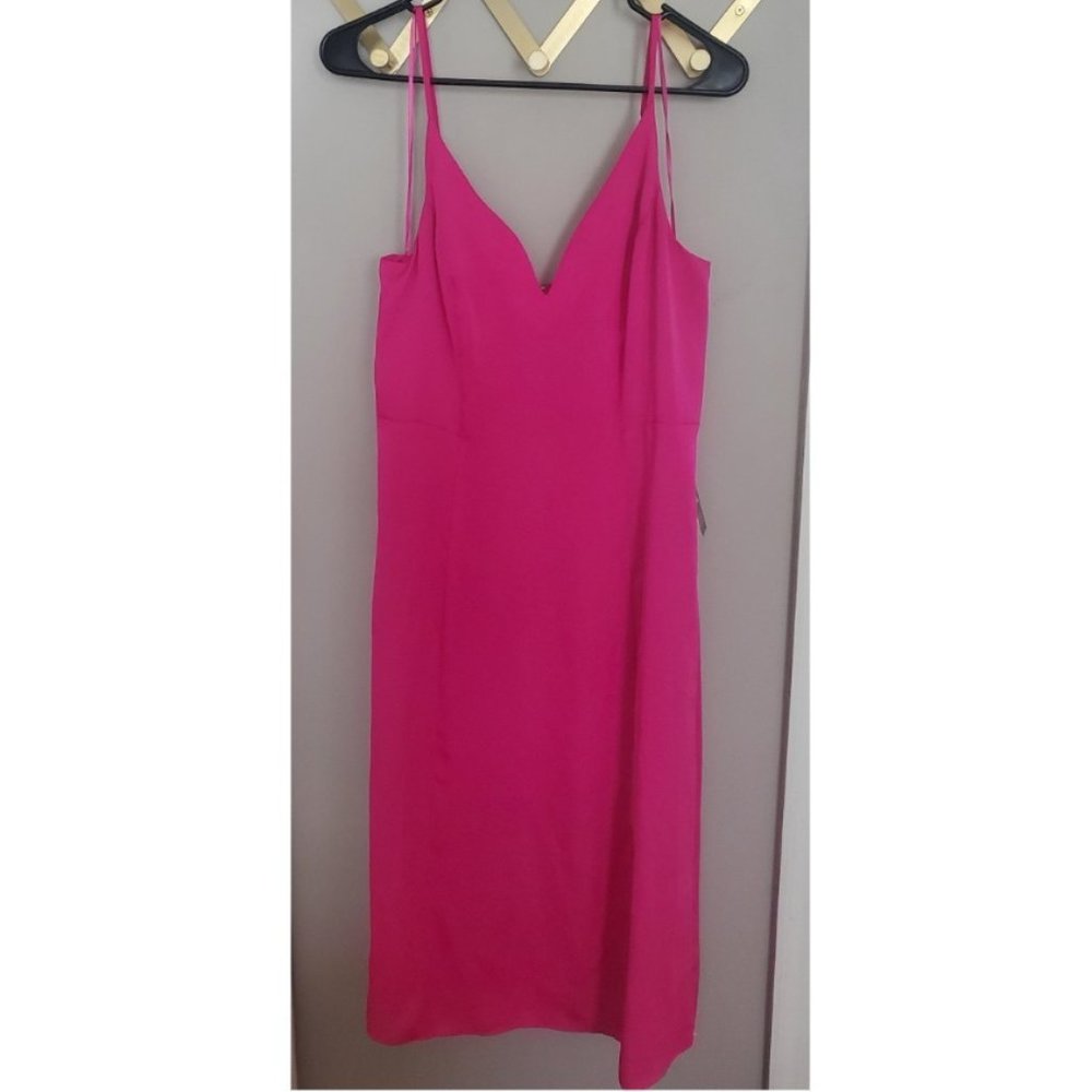 Express Sleeveless V-neck Pink Midi Dress